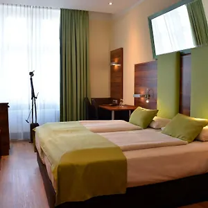 Отель Arthotel
