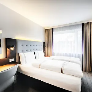 Otel Premier Sued